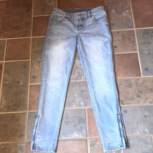 WHBM light blue skimmer jeans size 2